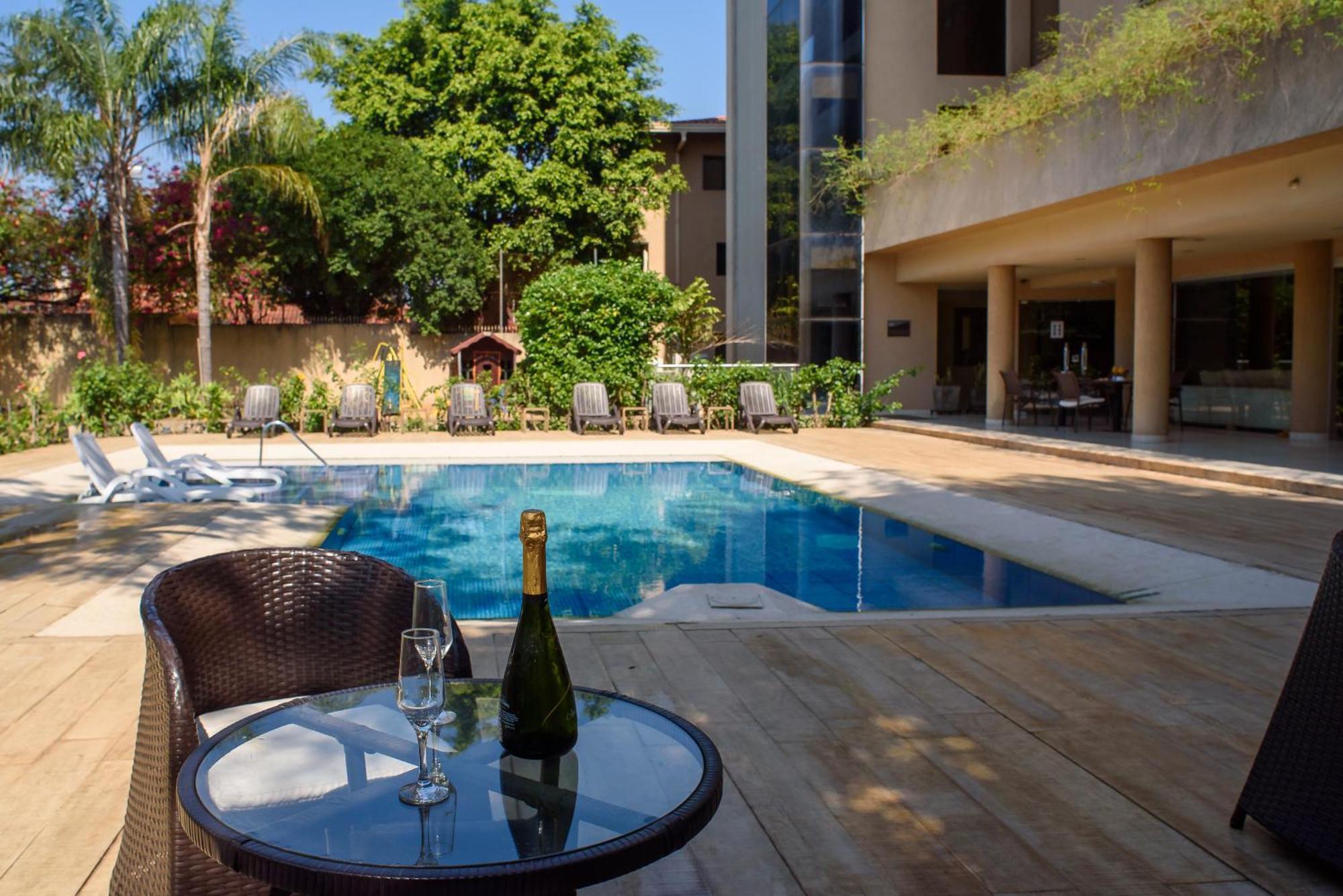 Andares Del Agua Aparthotel Asuncion Ngoại thất bức ảnh